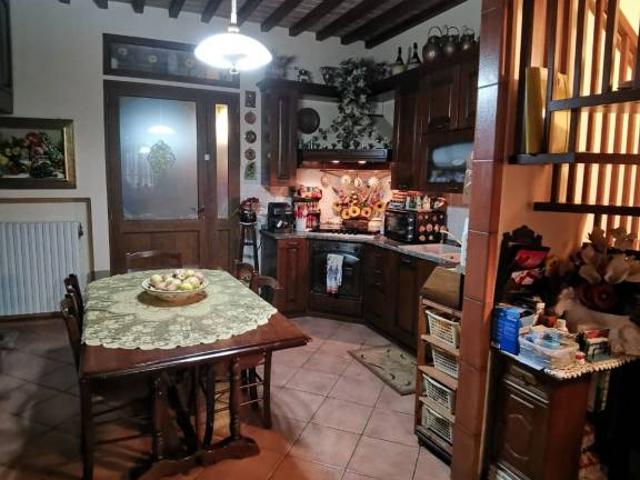 Casa indipendente con giardino a Terricciola