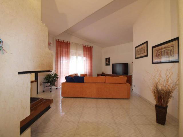 Casa indipendente con giardino a Vicopisano