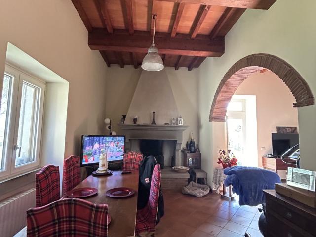 Casa indipendente con giardino a Arezzo