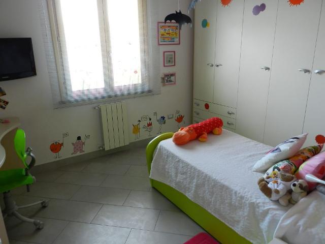 Casa indipendente con giardino a Castellina Marittima