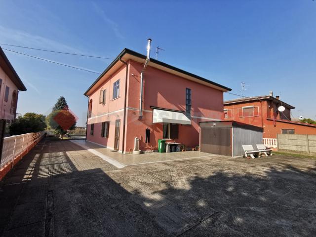 Casa indipendente con giardino a Casaleone