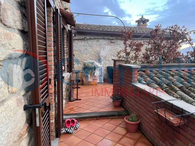 Casa indipendente con giardino a Colli Verdi