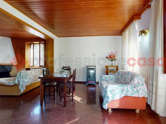 Casa indipendente con giardino a Gallicano
