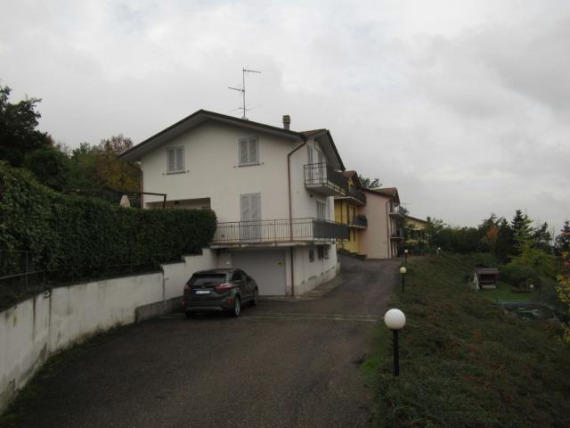 Casa indipendente con giardino a Godiasco