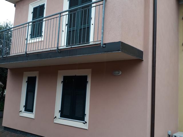 Casa indipendente con giardino a La Spezia