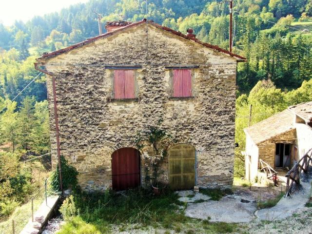 Casa indipendente con giardino a Marradi