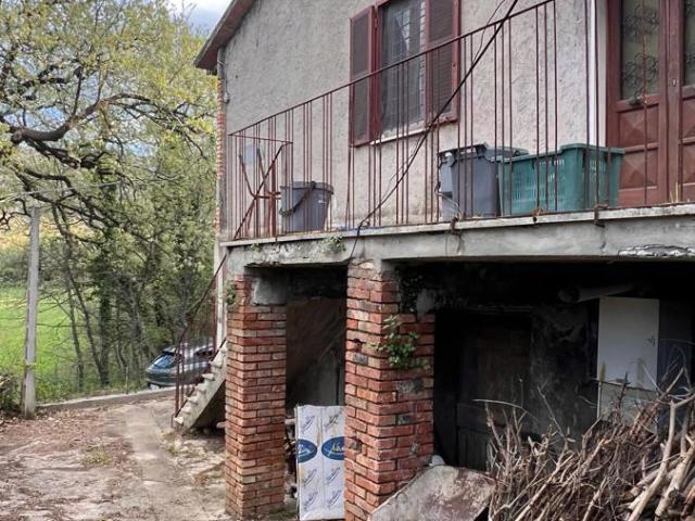 Casa indipendente con giardino a Narni