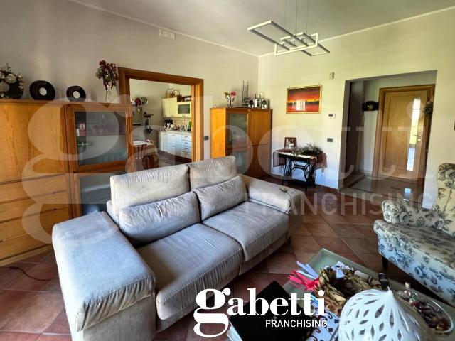 Casa indipendente con giardino a Piana di Monte Verna