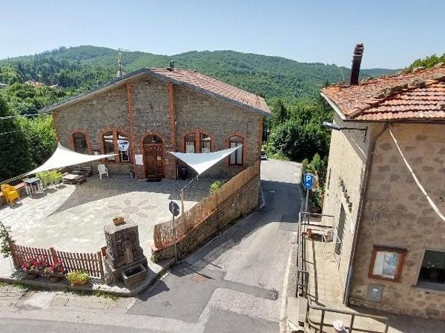 Casa indipendente con giardino a San Marcello Piteglio