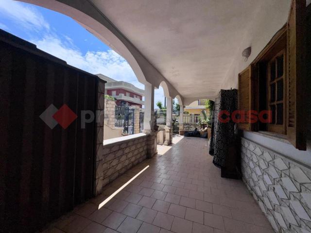 Casa indipendente con giardino a Pulsano