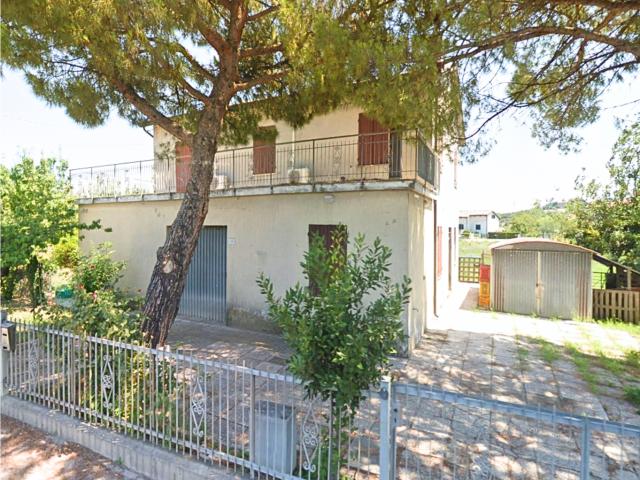 Casa indipendente con giardino a Rimini