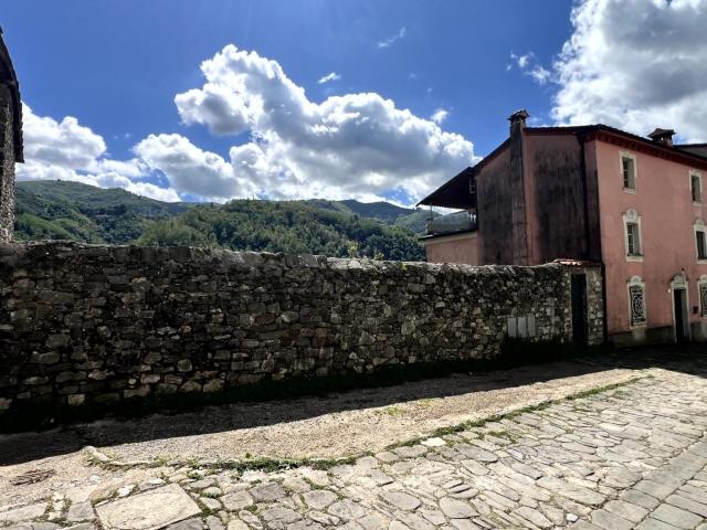 Casa indipendente con giardino, Borgo a Mozzano cerreto