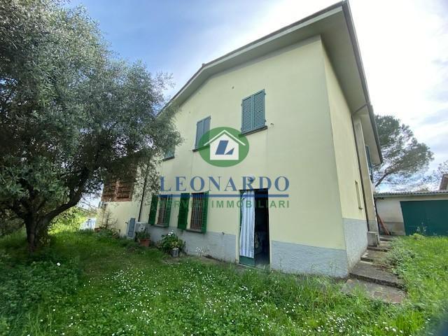 Casa indipendente con giardino, Buggiano borgo a