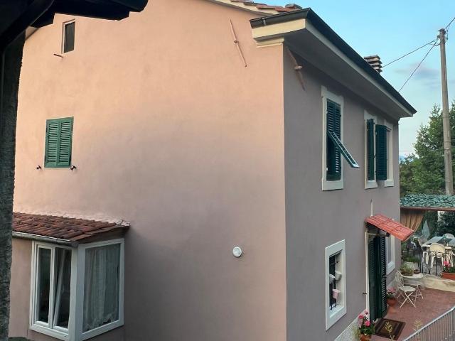 Casa indipendente con giardino, Gallicano bolognana