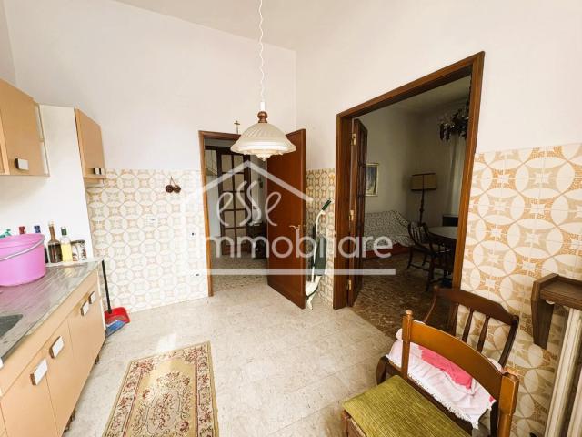 Casa indipendente con giardino, Empoli zona pretura