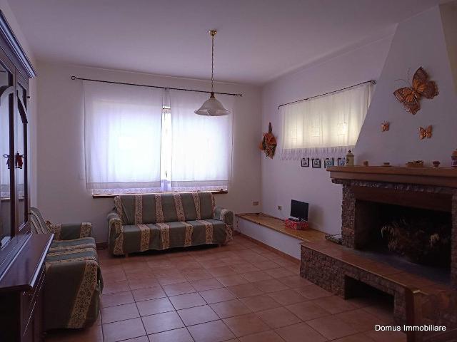 Casa indipendente con giardino in frazione gimigliano, Venarotta