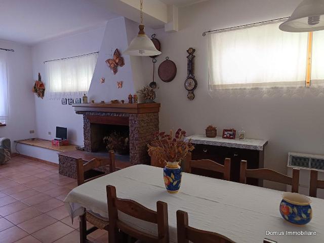 Casa indipendente con giardino in frazione gimigliano, Venarotta