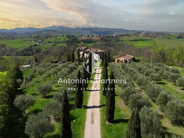 Casa indipendente con giardino in località chioano, Todi