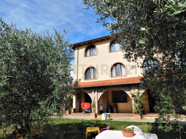 Casa indipendente con giardino in steccaia snc, Civitella Paganico