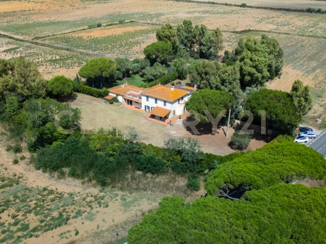 Casa indipendente con giardino in strada provinciale san donato 23, Orbetello
