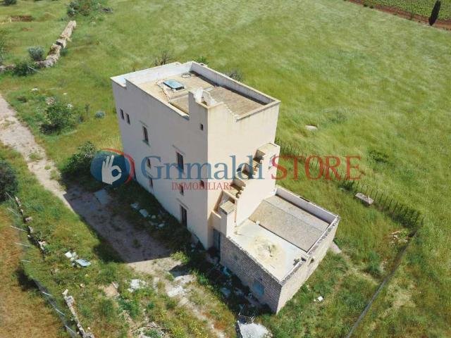 Casa indipendente con giardino in strada provinciale 112, Nardò