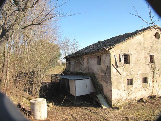 Casa indipendente con giardino in v. mucciolina 40, Polverigi