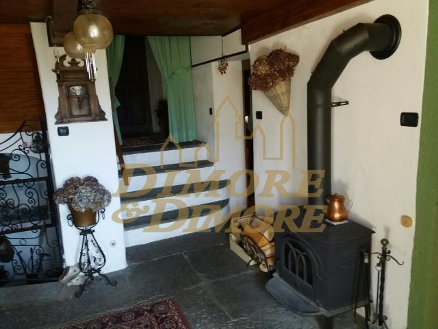 Casa indipendente con giardino in via monumento rodis 21, Premia