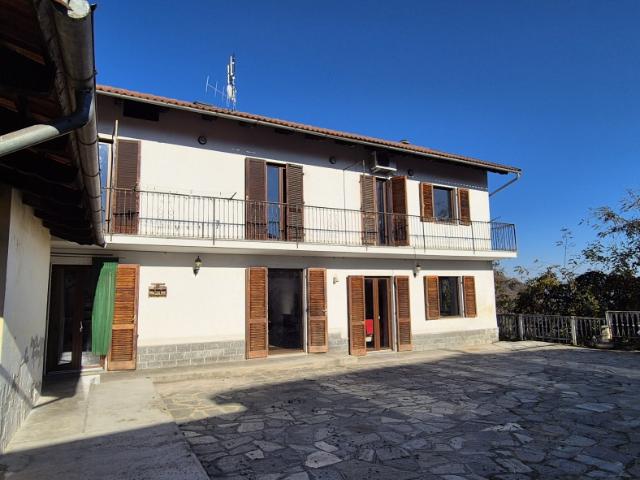 Casa indipendente con giardino in via casa porta, Cavagnolo