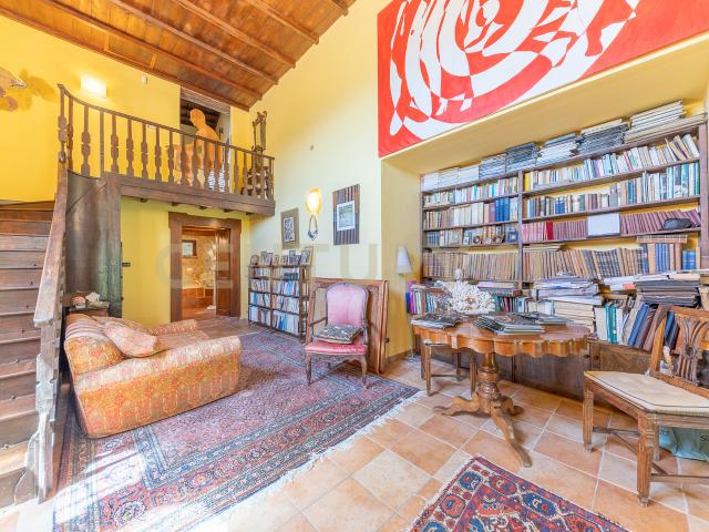 Casa indipendente con giardino in via giuseppe garibaldi 6, Serrone
