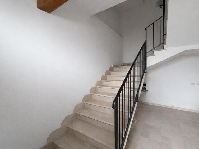 Casa indipendente con giardino in via provinciale ovest 141, Modena