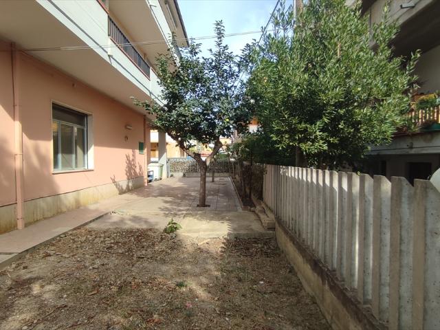Casa indipendente con giardino in via roma 355, Silvi