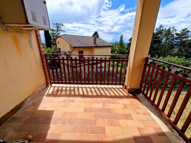 Casa indipendente con giardino in via san martino, Montecchio