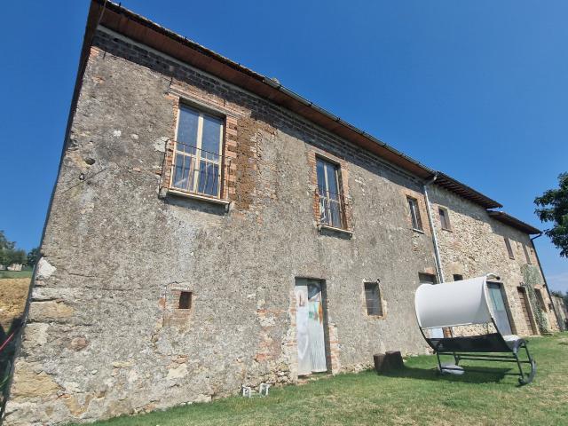 Casa indipendente con giardino in via valle molina, Montecastrilli