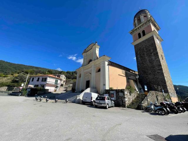 Casa indipendente con giardino, Levanto montale
