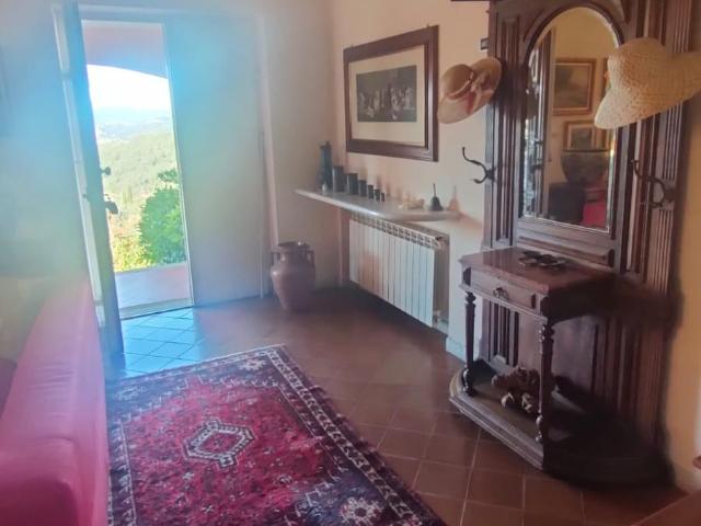 Casa indipendente con giardino, Sarzana falcinello