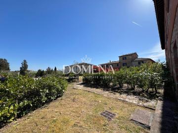 Casa indipendente con giardino, Siena salteano