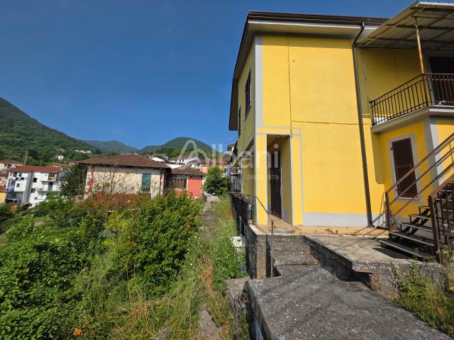 Casa indipendente con giardino, Riccò del Golfo di Spezia san benedetto