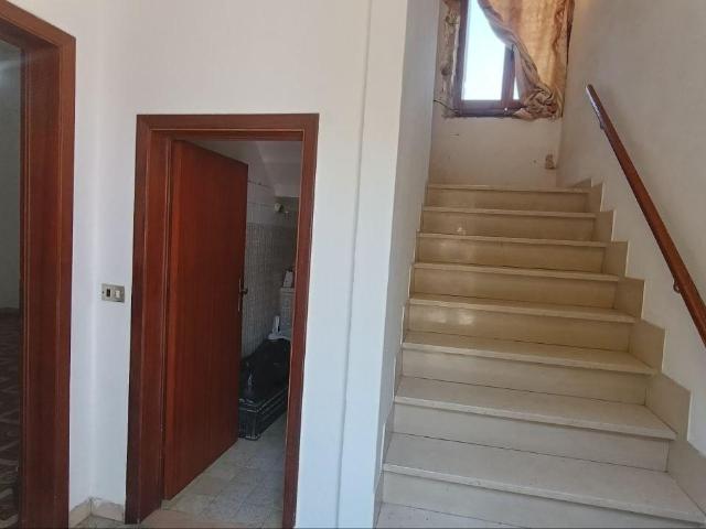 Casa indipendente con giardino, Vinci vitolini