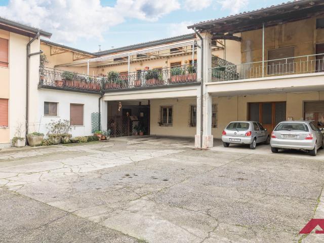 Casa indipendente con terrazzo a Mairano