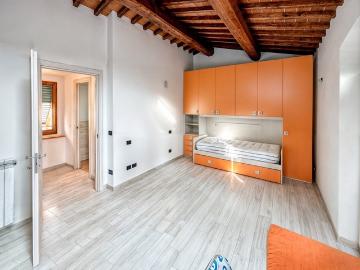 Casa indipendente con terrazzo a Montevarchi