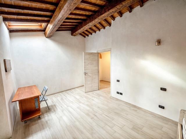 Casa indipendente con terrazzo a Montevarchi