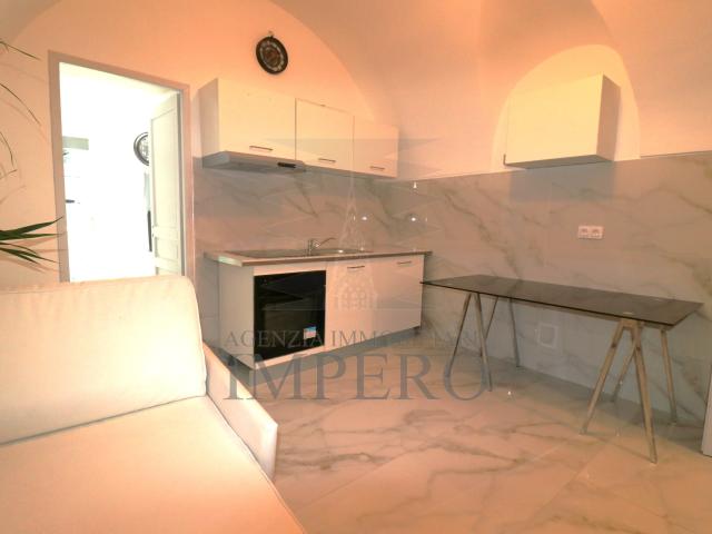 Casa indipendente con terrazzo in strada case cardi, Ventimiglia