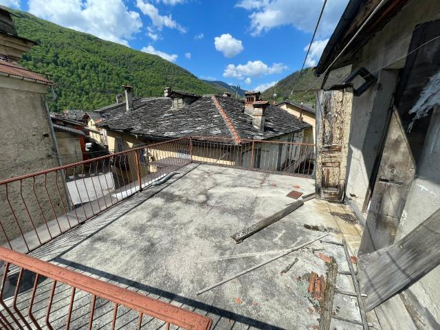 Casa indipendente con terrazzo in via aldo beltricco 18, San Damiano Macra
