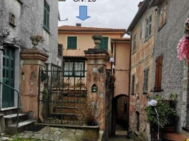 Casa indipendente con terrazzo in via roma 26, Maissana