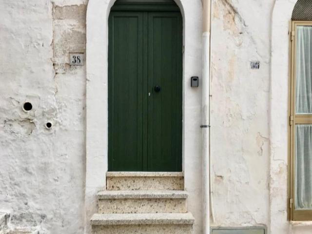 Casa indipendente con terrazzo in vico bernardino telesio, Ostuni