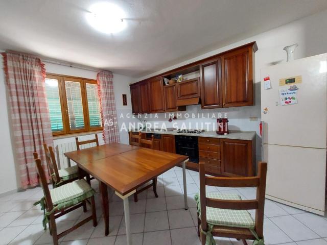 Casa indipendente con terrazzo, Montopoli in Val d'Arno capanne