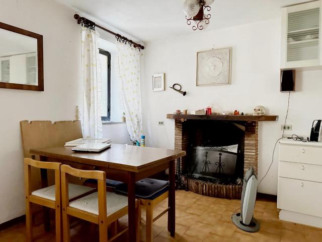 Casa indipendente con terrazzo, Villa Basilica boveglio