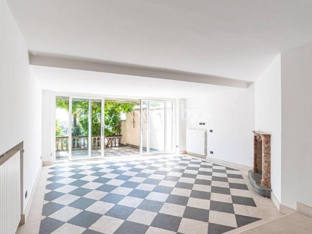 Casa indipendente con terrazze nel centro di Bergamo
