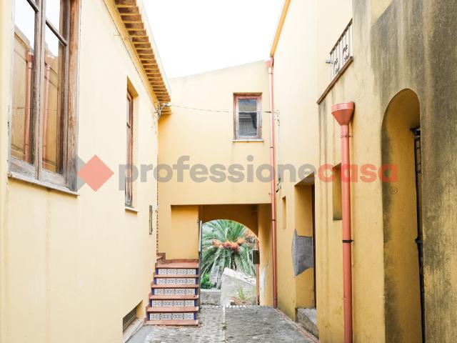 Casa indipendente da ristrutturare a Castroreale