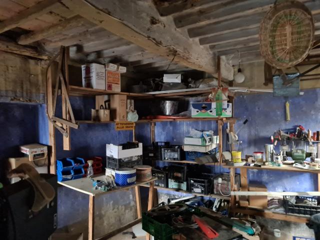 Casa indipendente da ristrutturare a Pescia